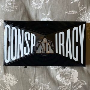 Jeffree Star Conspiracy Palette